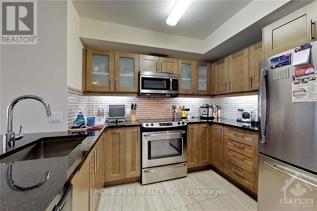 Photo 4 of Unit 402, 195 Besserer Street, Ottawa, Sandy Hill — HOMEH