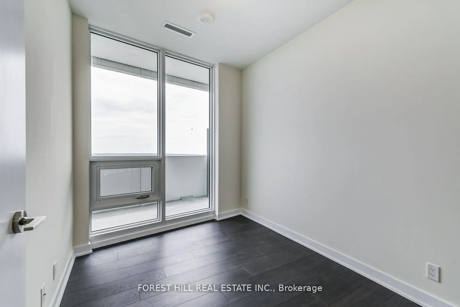 Photo 15 of Unit 5402, 2221 Yonge Street, Toronto, Mount Pleasant West — HOMEH