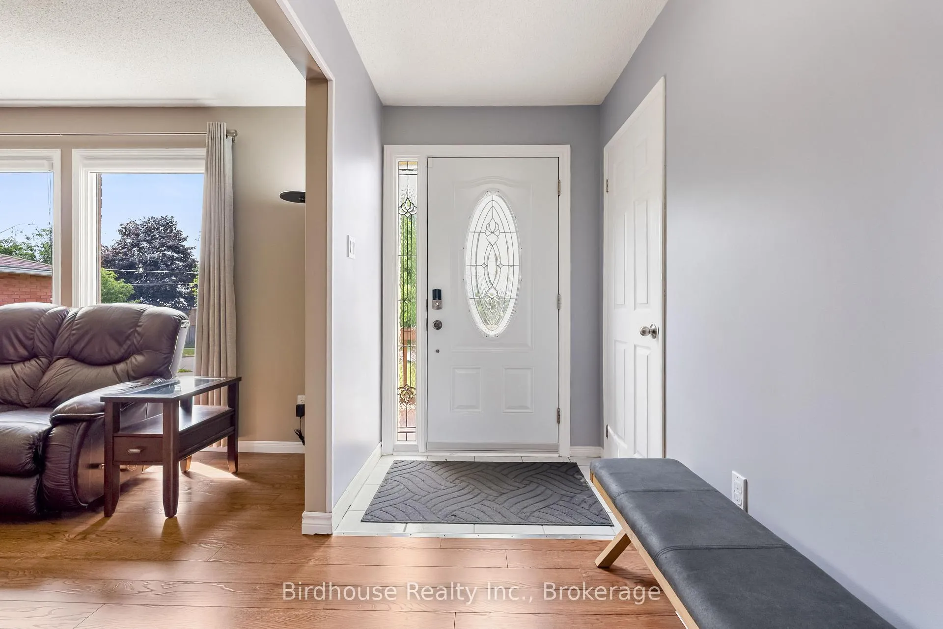 Photo 5 of 46 Corneil Street, Kawartha Lakes, Lindsay — HOMEH