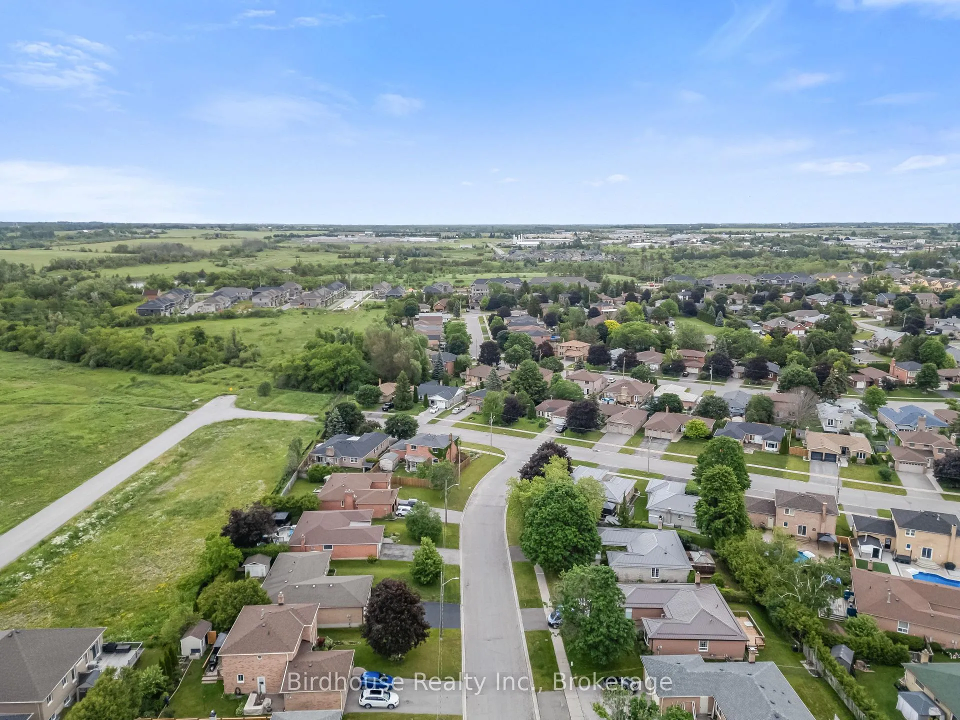 Photo 39 of 46 Corneil Street, Kawartha Lakes, Lindsay — HOMEH
