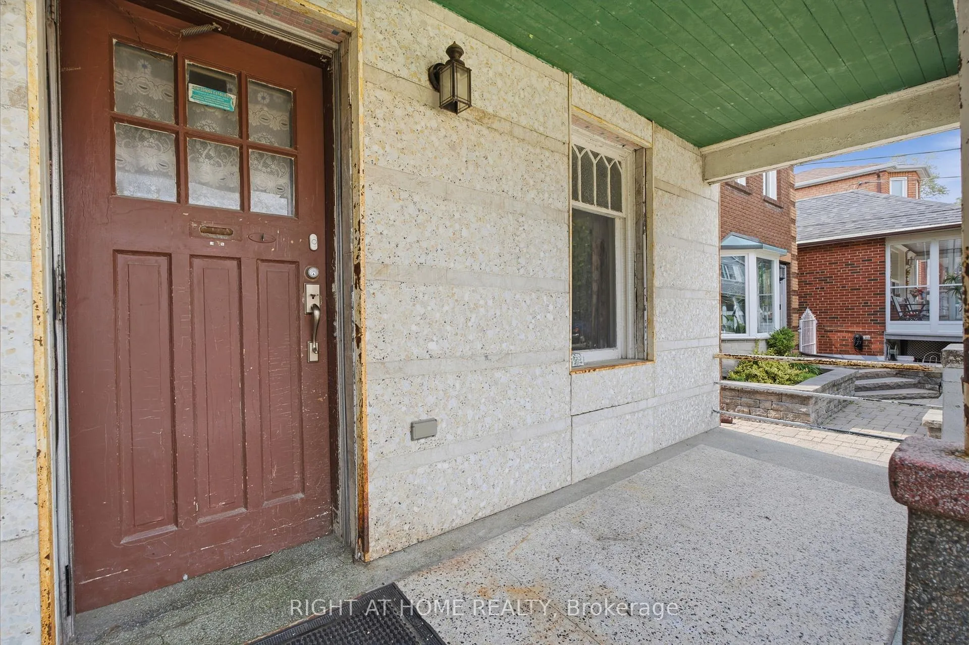 Photo 5 of 502 Salem Avenue N, Toronto, Dovercourt-Wallace Emerson-Junction — HOMEH