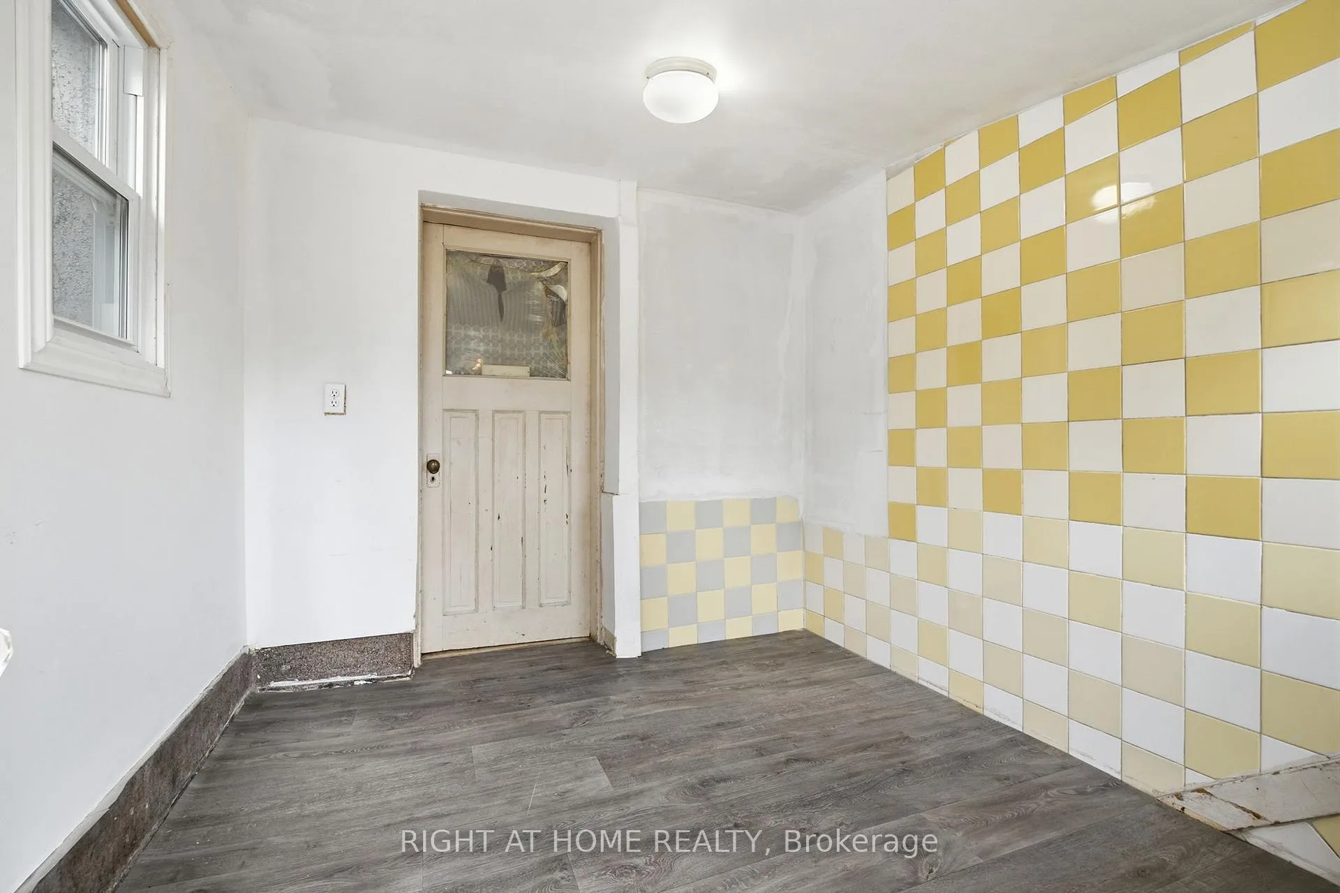 Photo 18 of 502 Salem Avenue N, Toronto, Dovercourt-Wallace Emerson-Junction — HOMEH