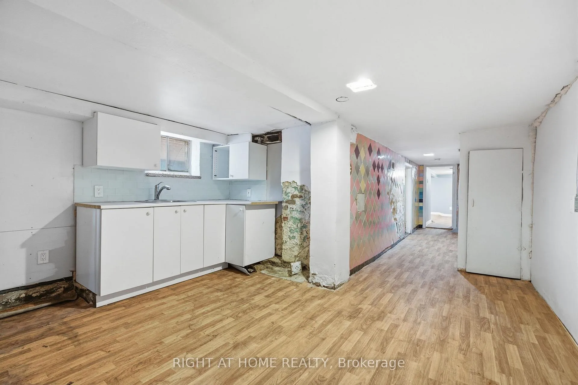 Photo 42 of 502 Salem Avenue N, Toronto, Dovercourt-Wallace Emerson-Junction — HOMEH