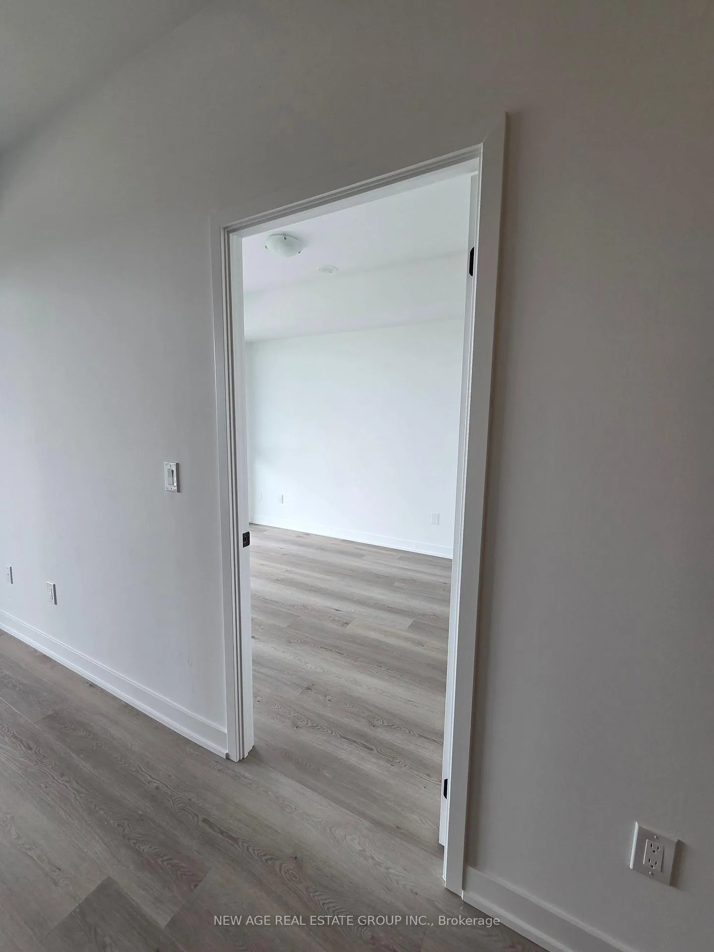 Photo 14 of Unit 2309, 2075 Lakeshore Road, Burlington, Brant — HOMEH