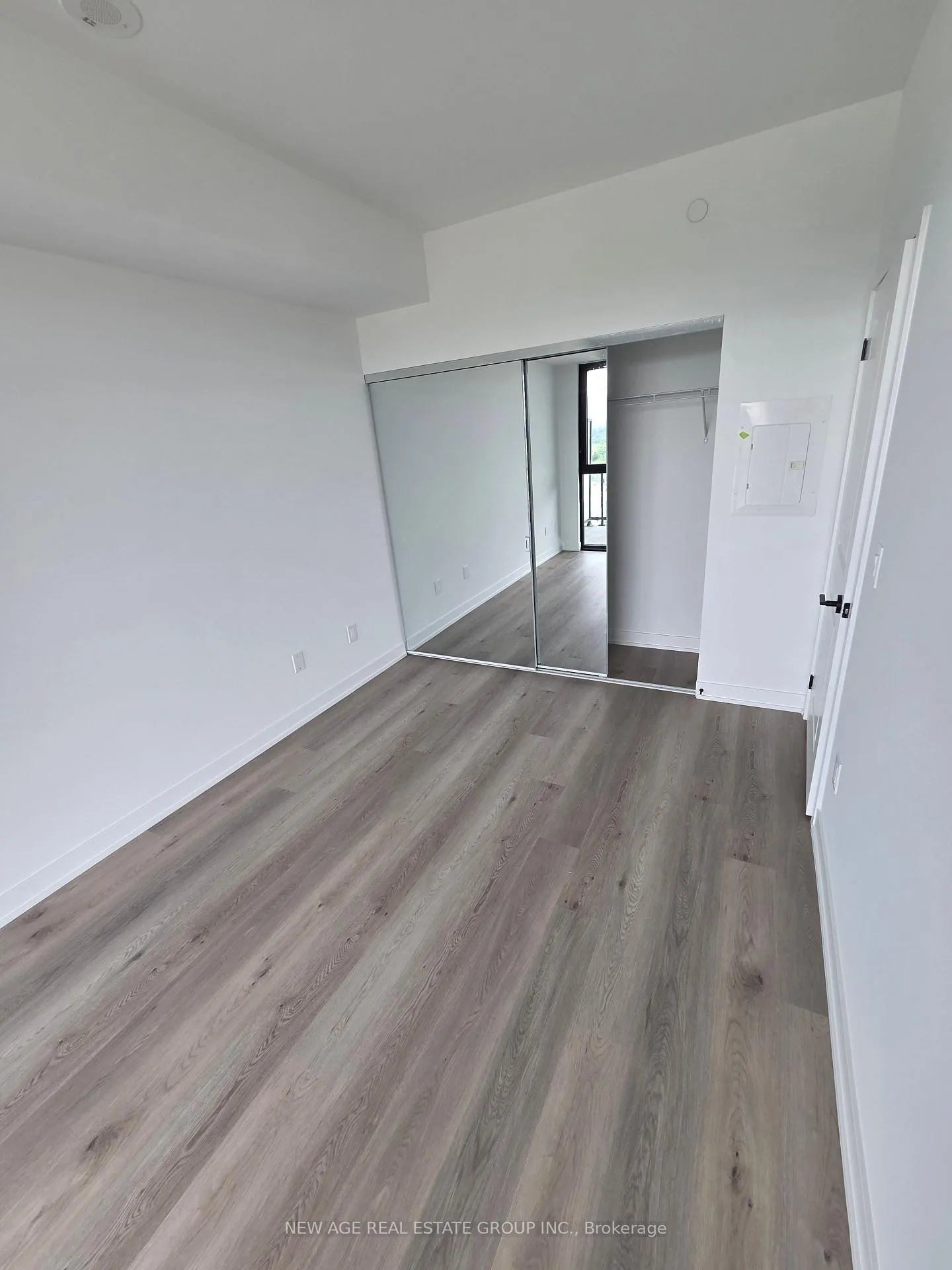 Photo 16 of Unit 2309, 2075 Lakeshore Road, Burlington, Brant — HOMEH