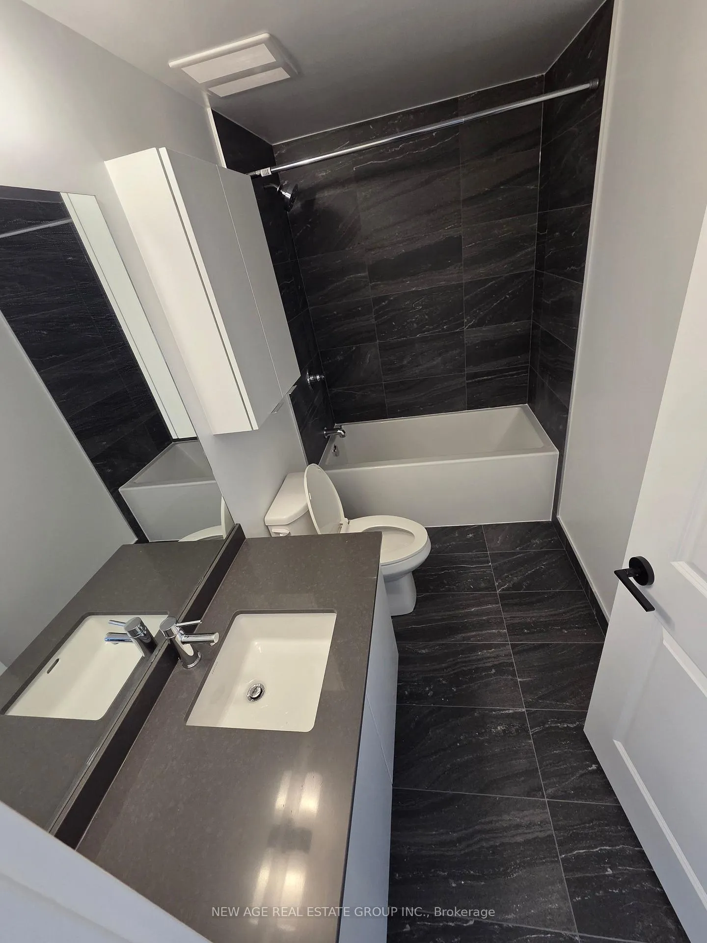 Photo 25 of Unit 2309, 2075 Lakeshore Road, Burlington, Brant — HOMEH