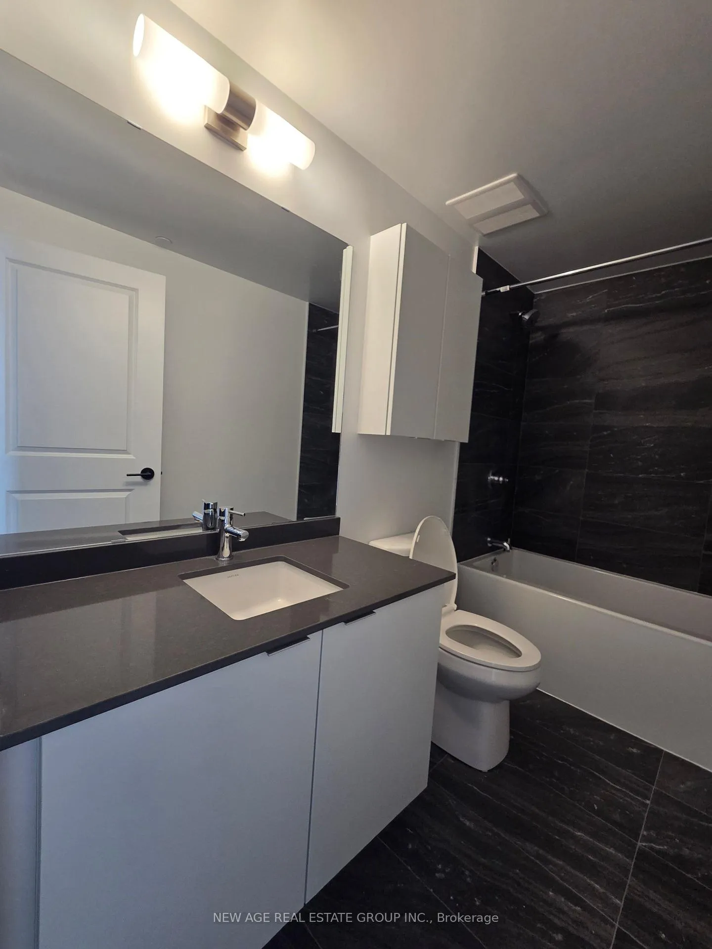 Photo 26 of Unit 2309, 2075 Lakeshore Road, Burlington, Brant — HOMEH