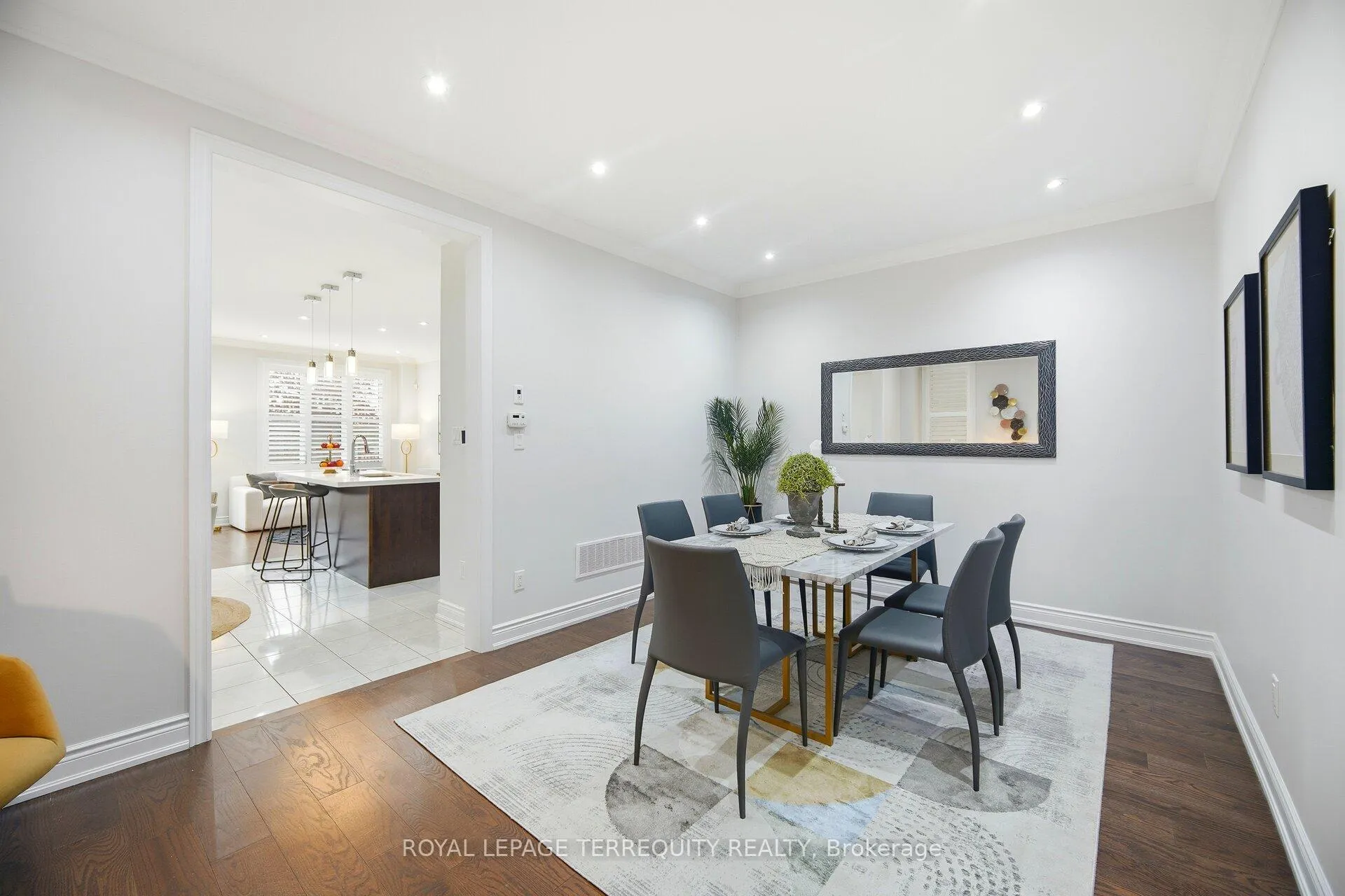 Photo 6 of 86 Hatton Garden Road, Vaughan, Vellore Village — HOMEH