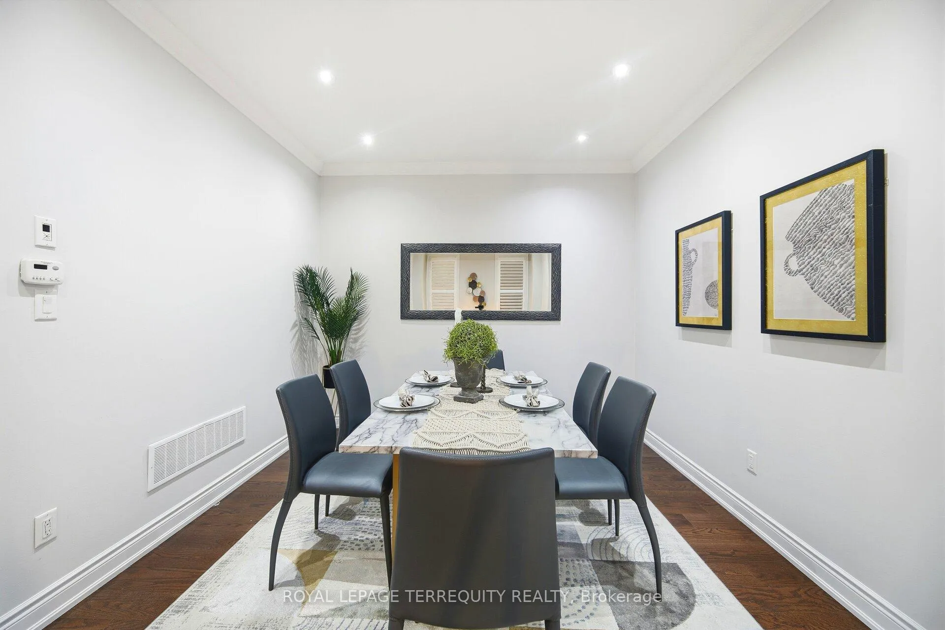 Photo 7 of 86 Hatton Garden Road, Vaughan, Vellore Village — HOMEH