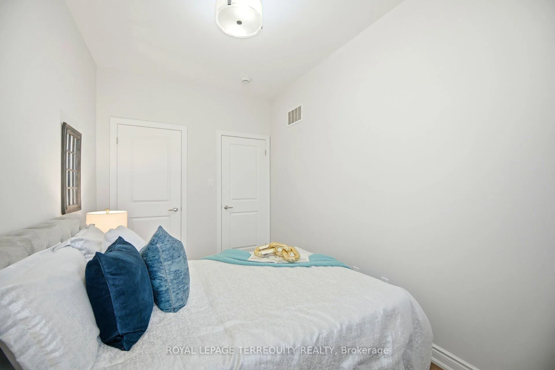 Photo 30 of 86 Hatton Garden Road, Vaughan, Vellore Village — HOMEH