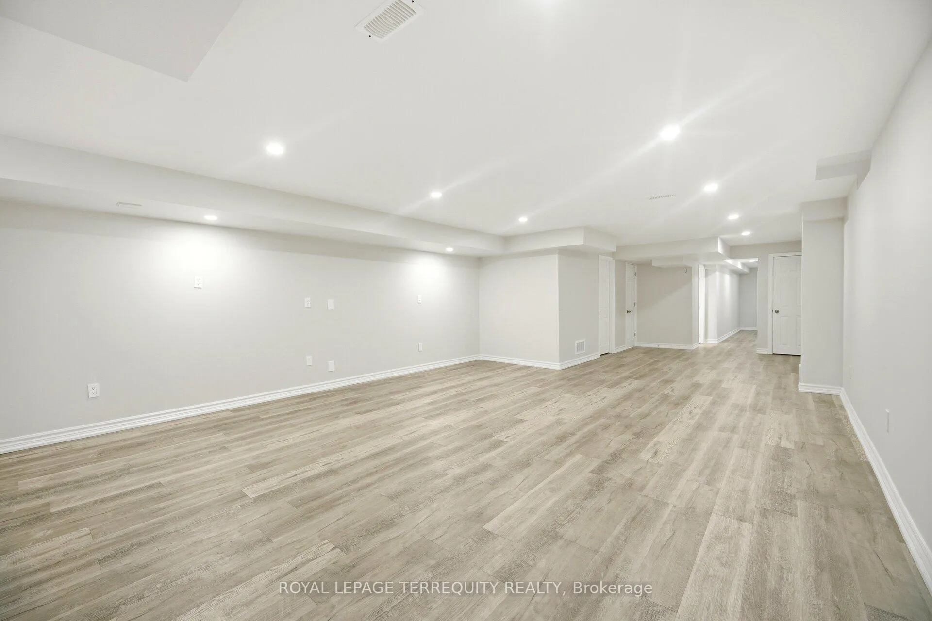 Photo 36 of 86 Hatton Garden Road, Vaughan, Vellore Village — HOMEH