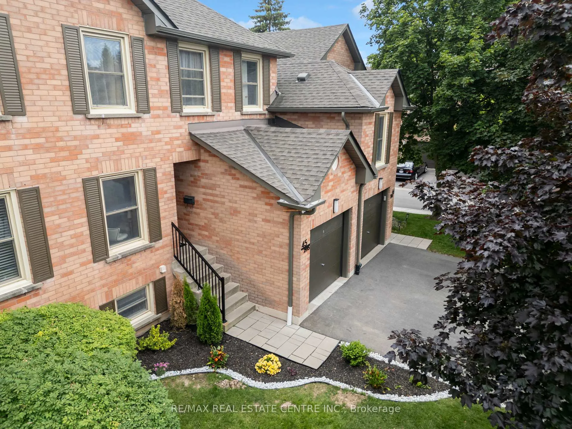 Photo 2 of Unit 45, 2915 Headon Forest Drive, Burlington, Headon — HOMEH