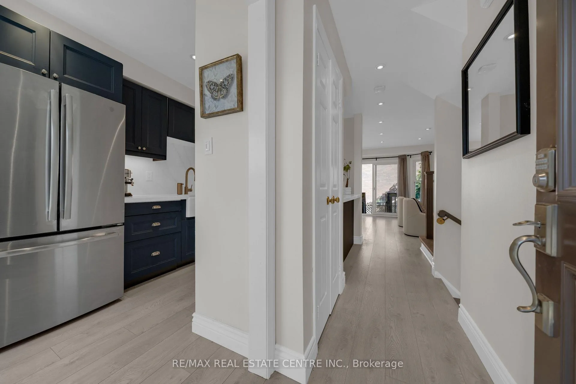 Photo 4 of Unit 45, 2915 Headon Forest Drive, Burlington, Headon — HOMEH