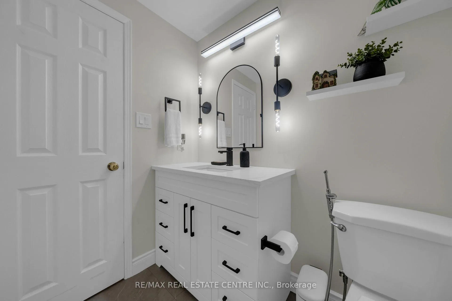Photo 27 of Unit 45, 2915 Headon Forest Drive, Burlington, Headon — HOMEH