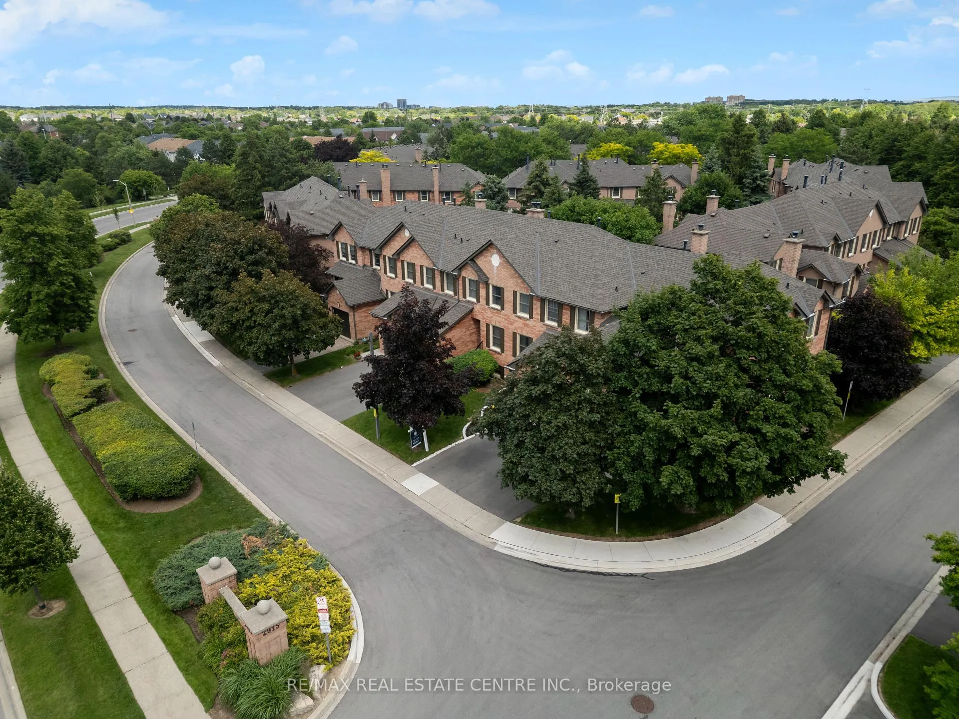 Photo 39 of Unit 45, 2915 Headon Forest Drive, Burlington, Headon — HOMEH