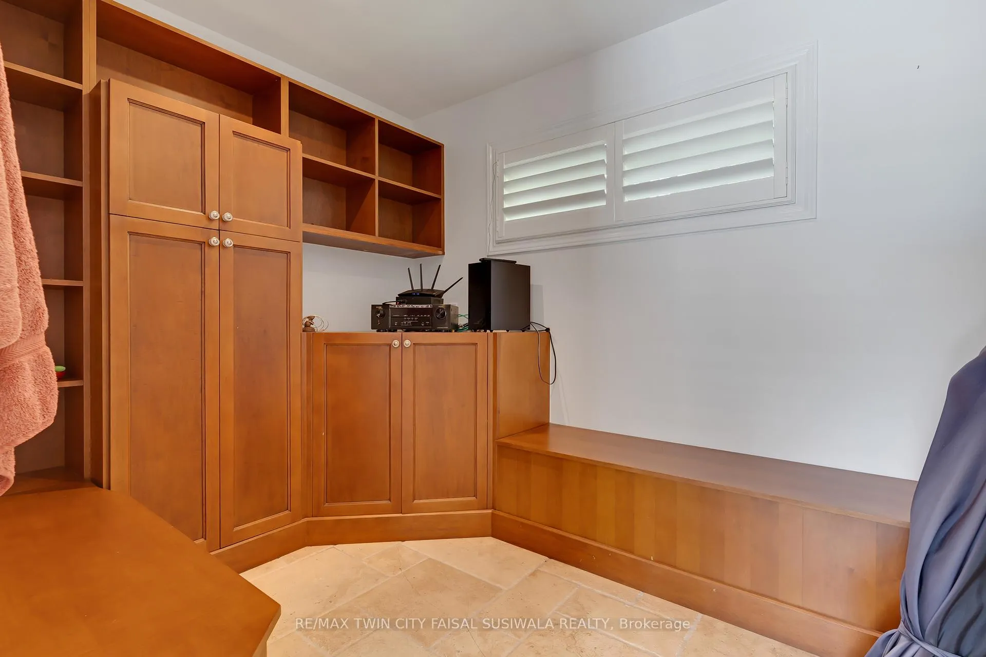 Photo 14 of 101 Deerpath Road, Cambridge, Sheldon-Conestoga — HOMEH