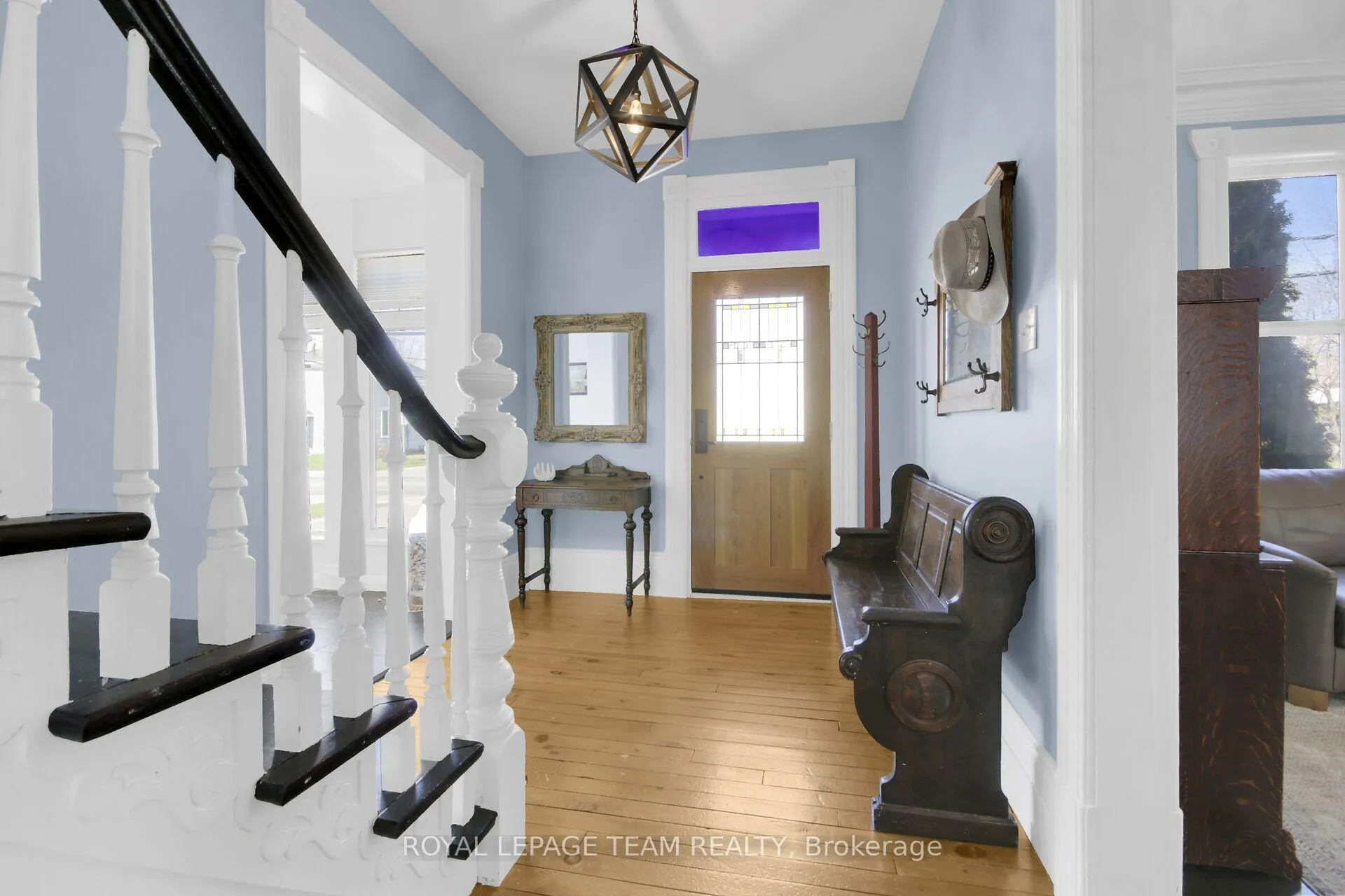 Photo 3 of 154 Lake Avenue E, Carleton Place, Carleton Place — HOMEH