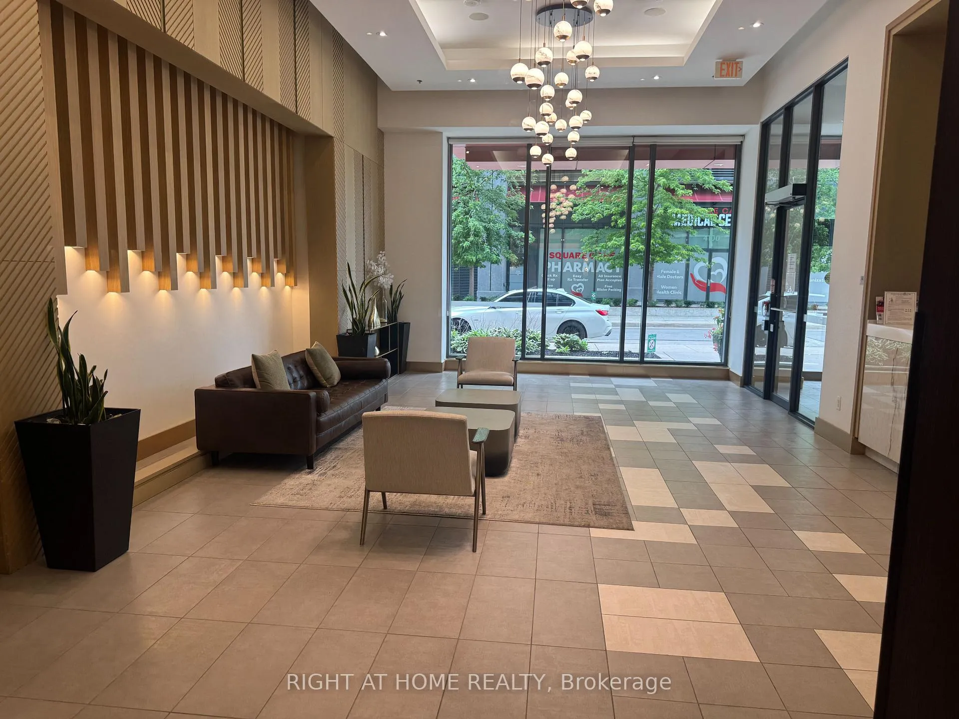 Photo 2 of Unit 708, 4099 Brickstone Mews, Mississauga, City Centre — HOMEH