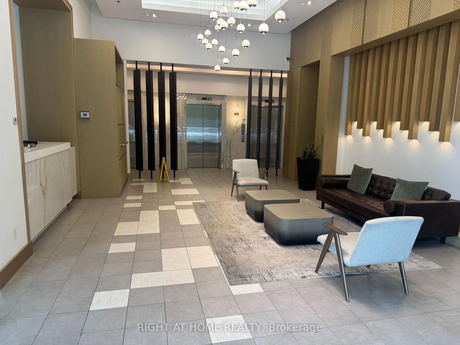 Photo 3 of Unit 708, 4099 Brickstone Mews, Mississauga, City Centre — HOMEH