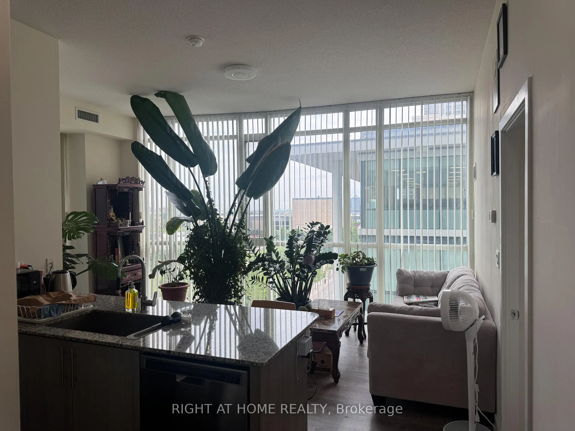 Photo 10 of Unit 708, 4099 Brickstone Mews, Mississauga, City Centre — HOMEH