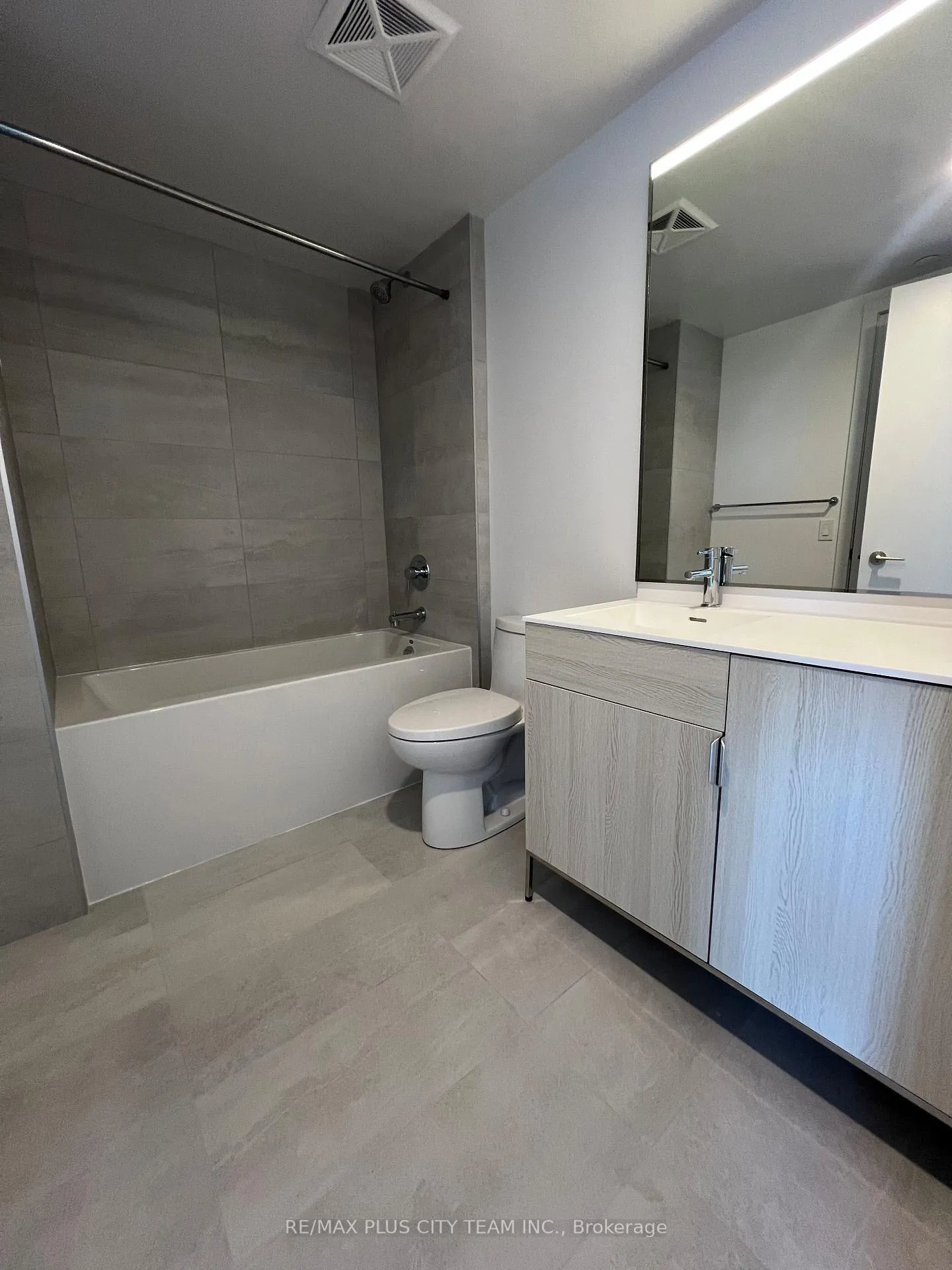Photo 13 of Unit 707, 28 Eastern Avenue, Toronto, Moss Park — HOMEH
