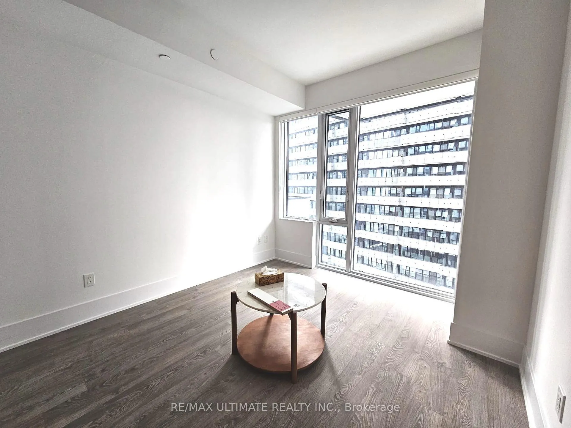 Photo 4 of Unit 1303, 470 Front Street W, Toronto, Waterfront Communities — HOMEH