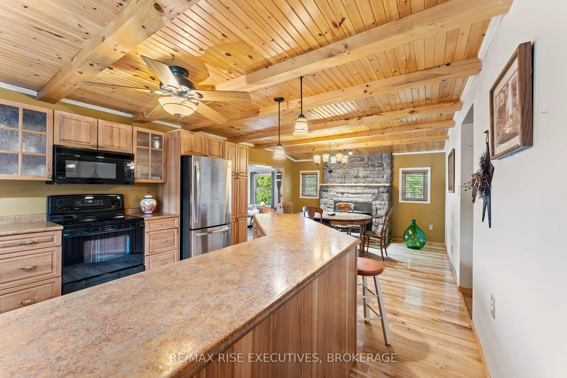 Photo 3 of 6862 Smith Lane, Frontenac, Frontenac South — HOMEH