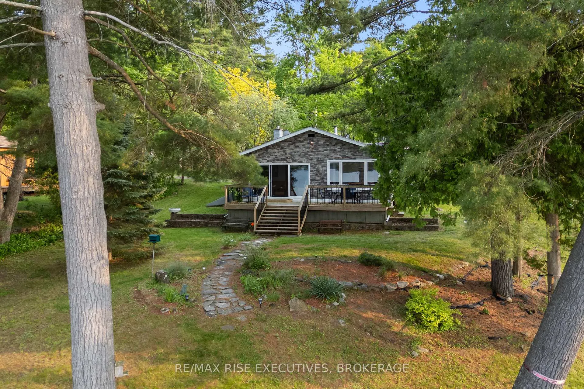 Photo 45 of 6862 Smith Lane, Frontenac, Frontenac South — HOMEH
