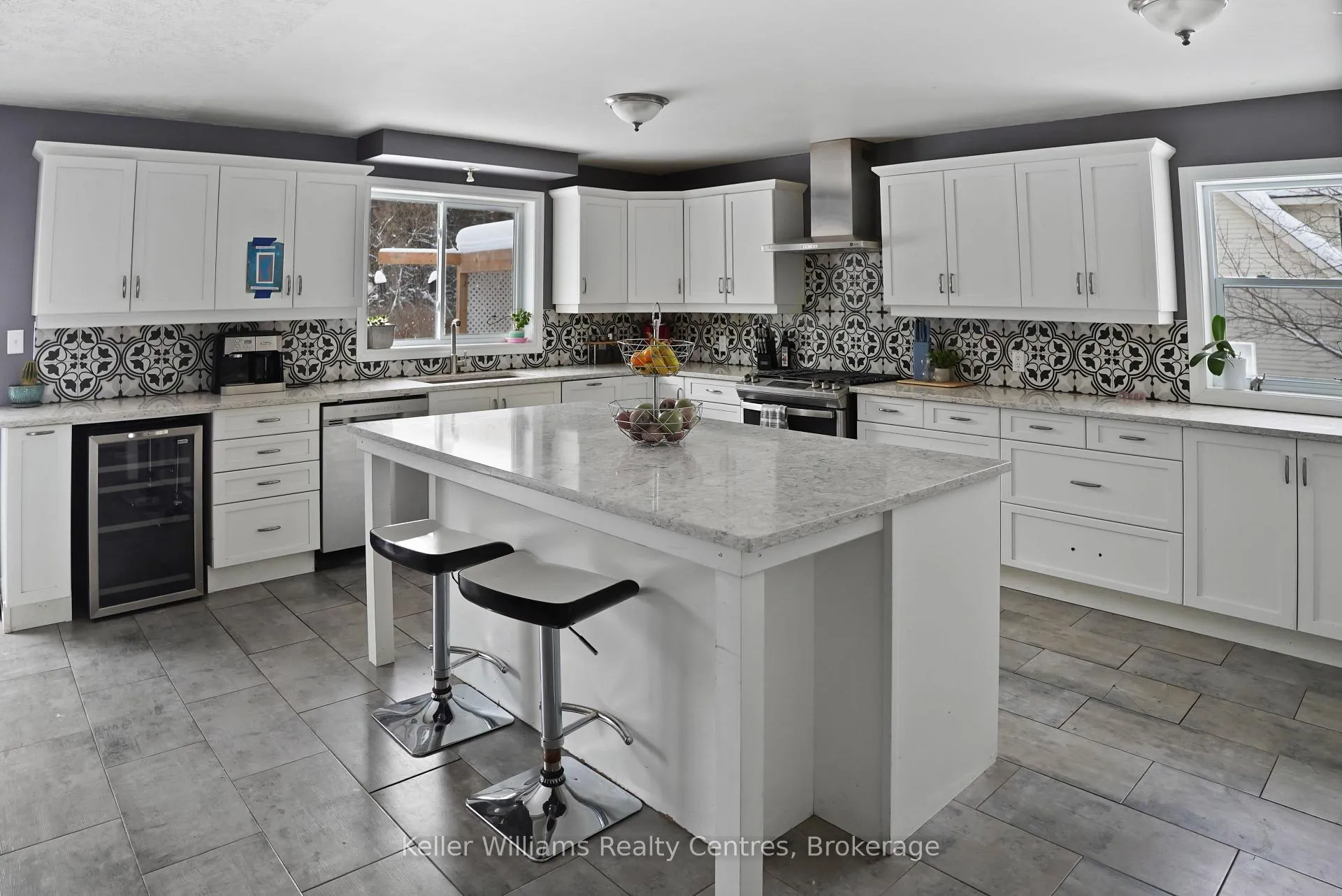 Photo 11 of 27 Pine Tree Drive, South Bruce Peninsula — HOMEH