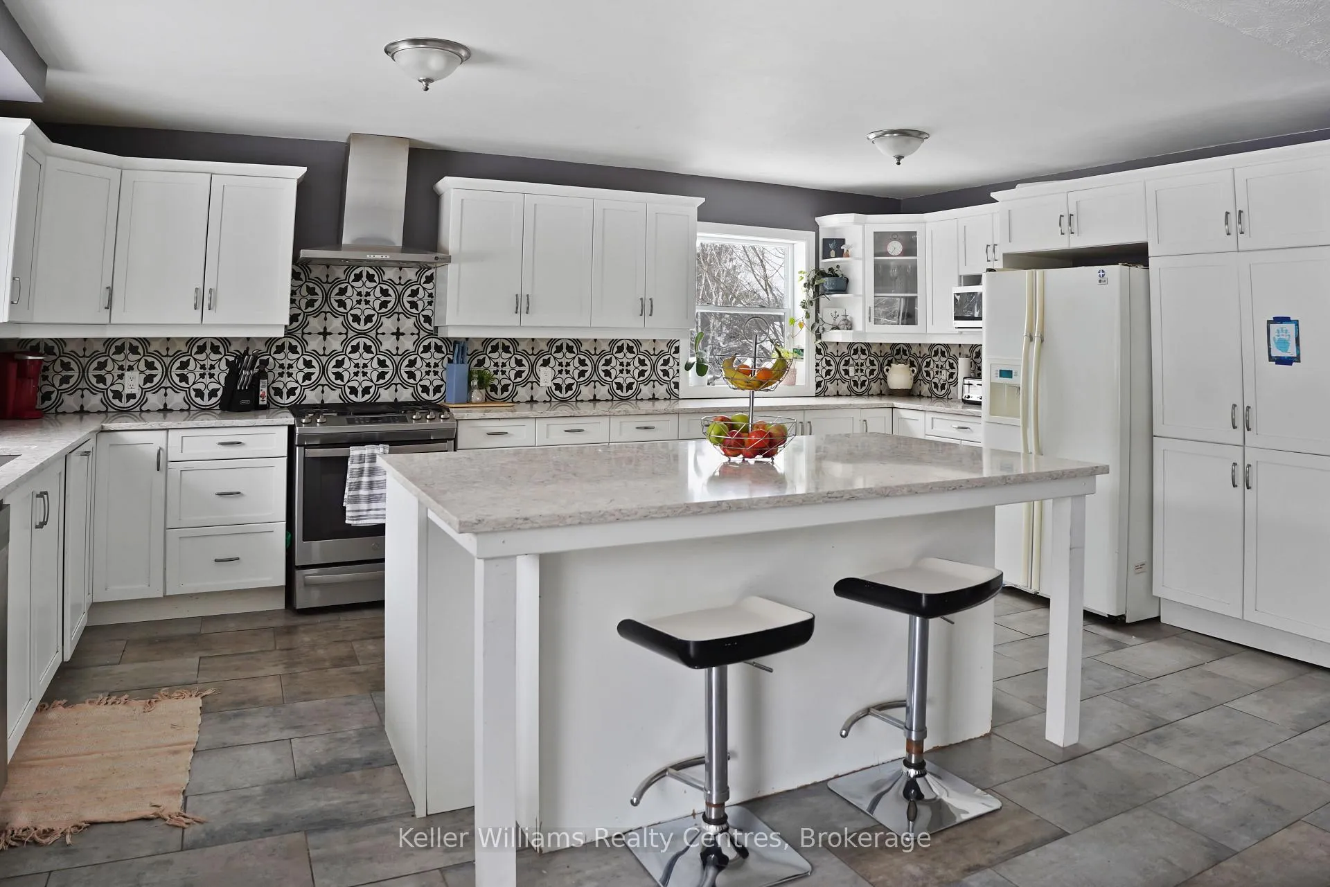Photo 14 of 27 Pine Tree Drive, South Bruce Peninsula — HOMEH