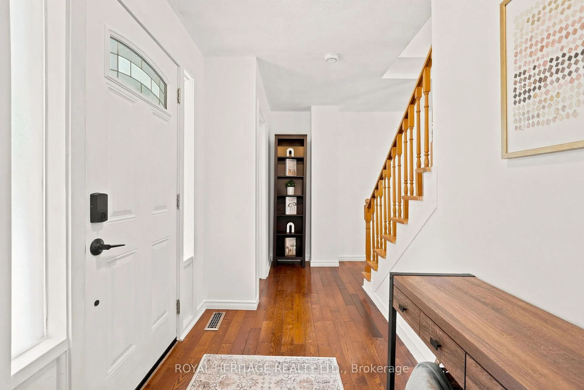 Photo 3 of 518 Crestwood Drive, Oshawa, O'Neill — HOMEH