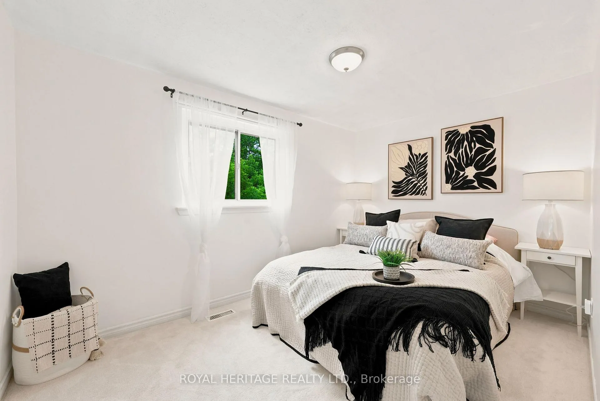 Photo 17 of 518 Crestwood Drive, Oshawa, O'Neill — HOMEH
