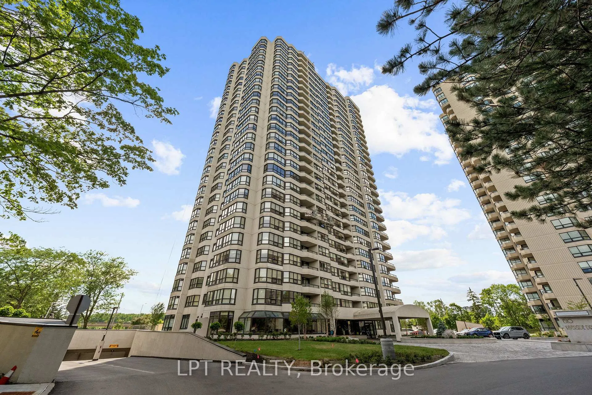 Photo 1 of Unit 1505, 1510 Riverside Drive, Ottawa, Riverview Park — HOMEH