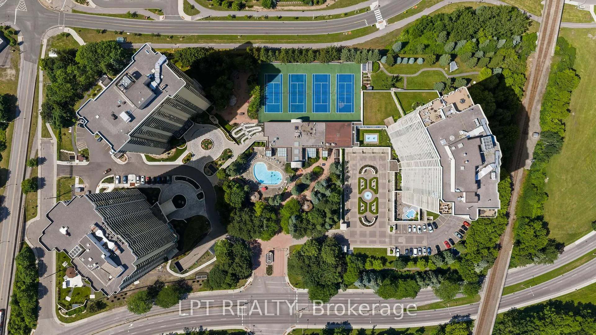 Photo 3 of Unit 1505, 1510 Riverside Drive, Ottawa, Riverview Park — HOMEH