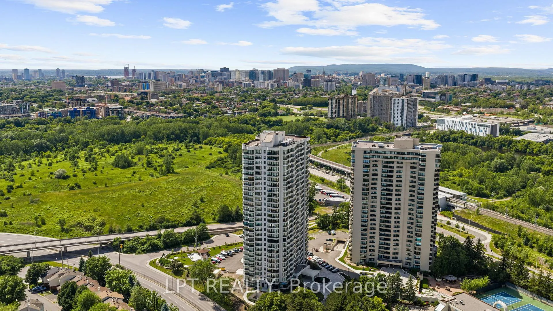 Photo 6 of Unit 1505, 1510 Riverside Drive, Ottawa, Riverview Park — HOMEH