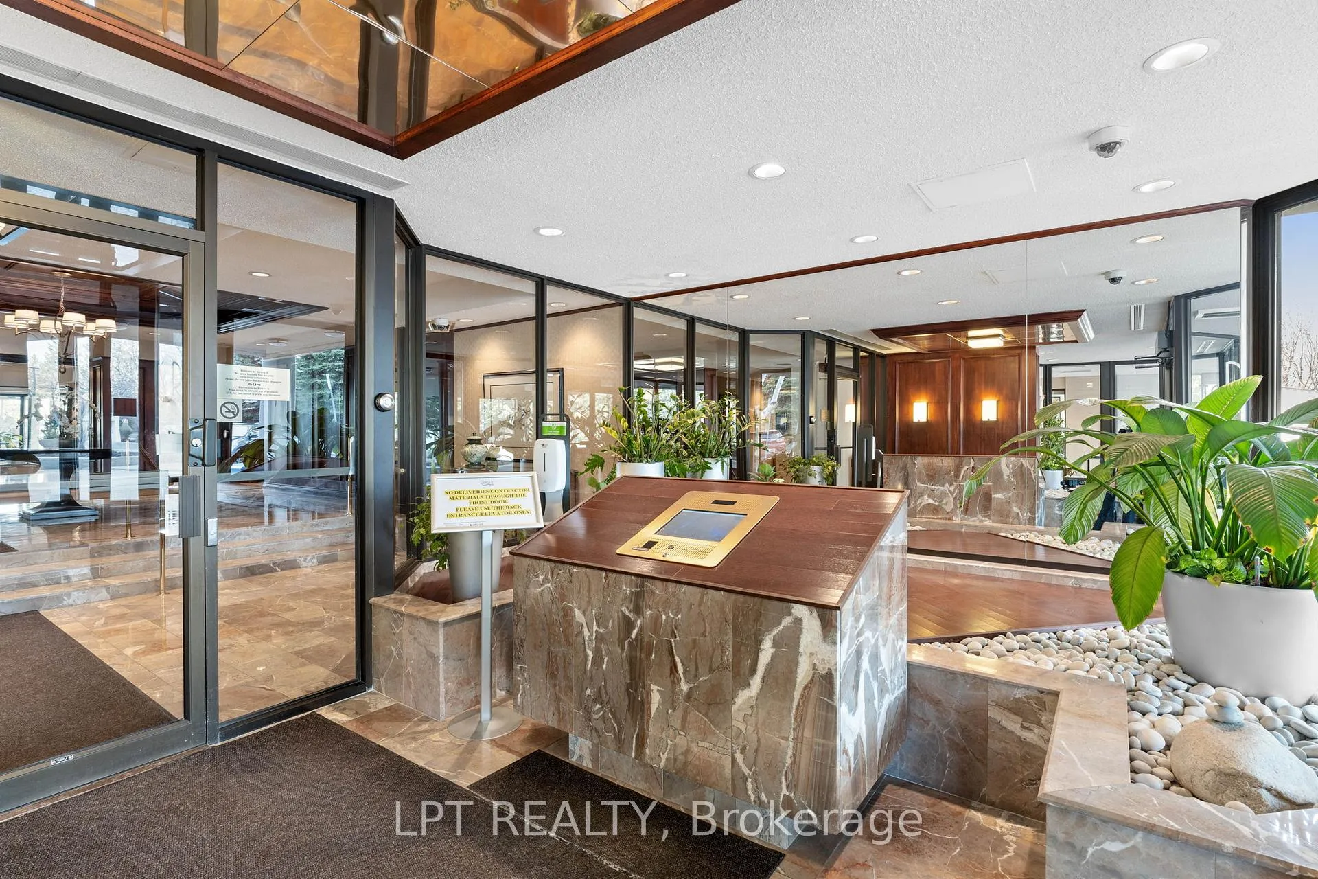 Photo 7 of Unit 1505, 1510 Riverside Drive, Ottawa, Riverview Park — HOMEH