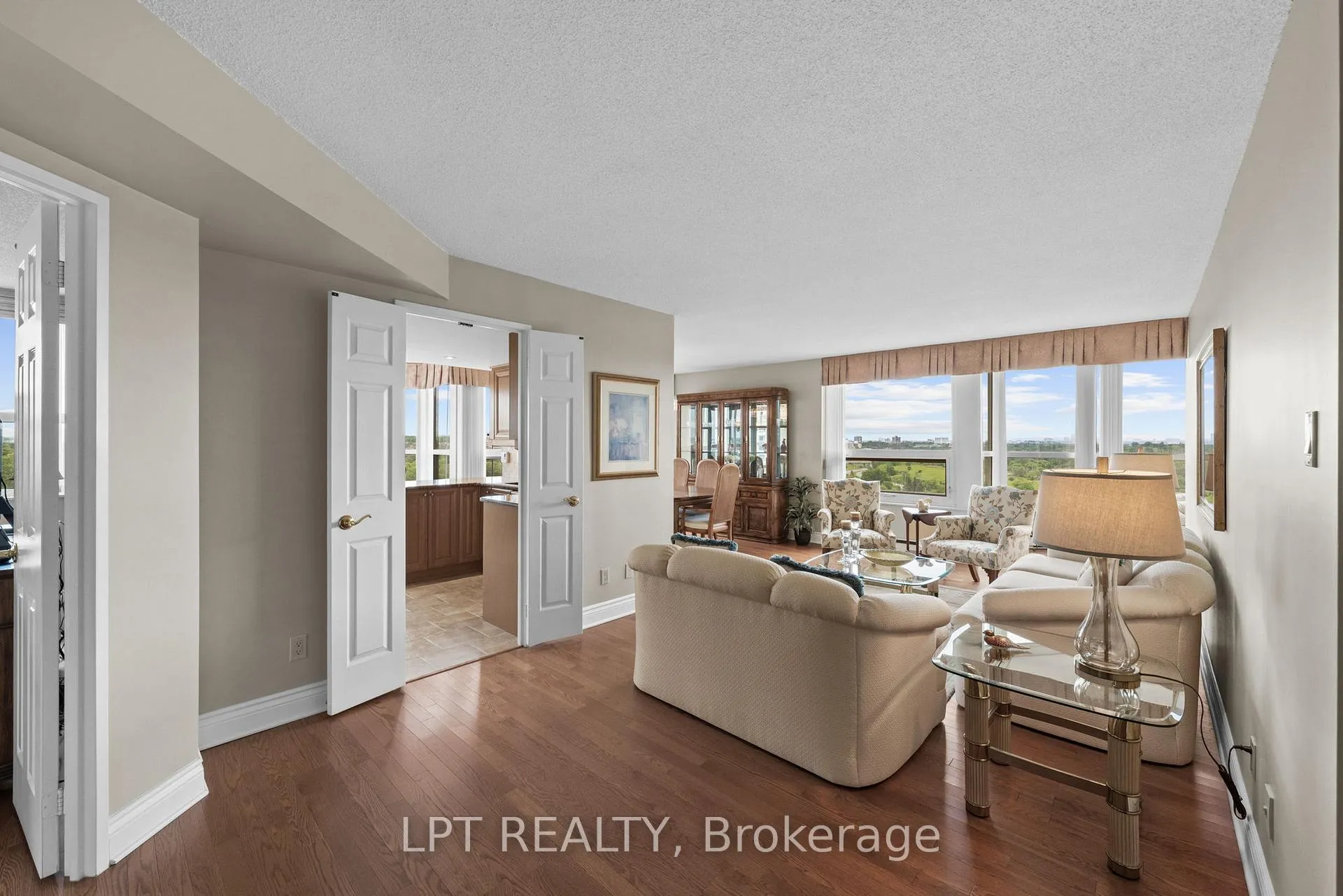 Photo 11 of Unit 1505, 1510 Riverside Drive, Ottawa, Riverview Park — HOMEH