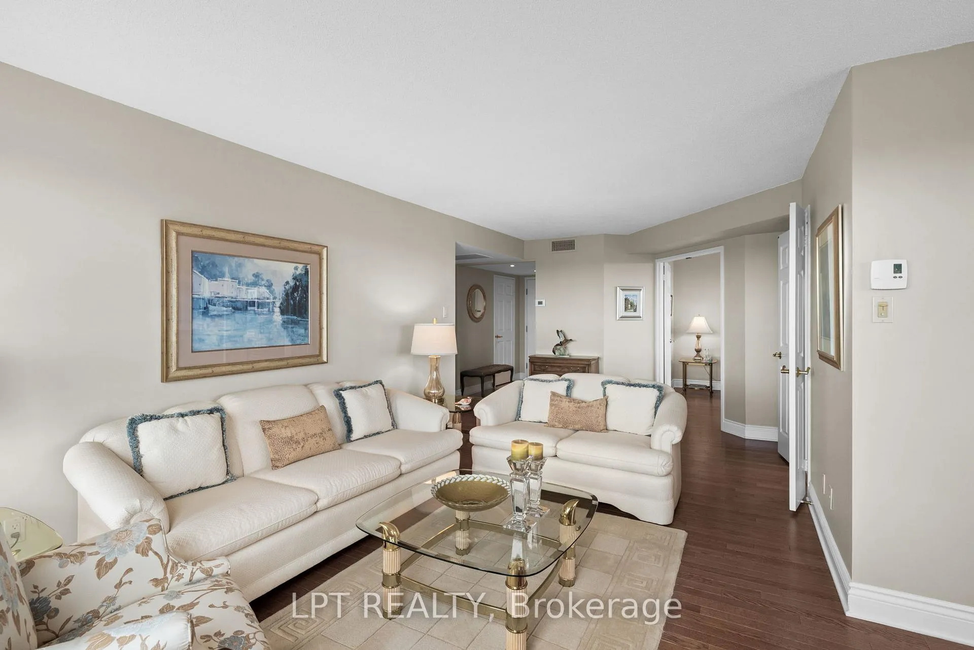 Photo 13 of Unit 1505, 1510 Riverside Drive, Ottawa, Riverview Park — HOMEH