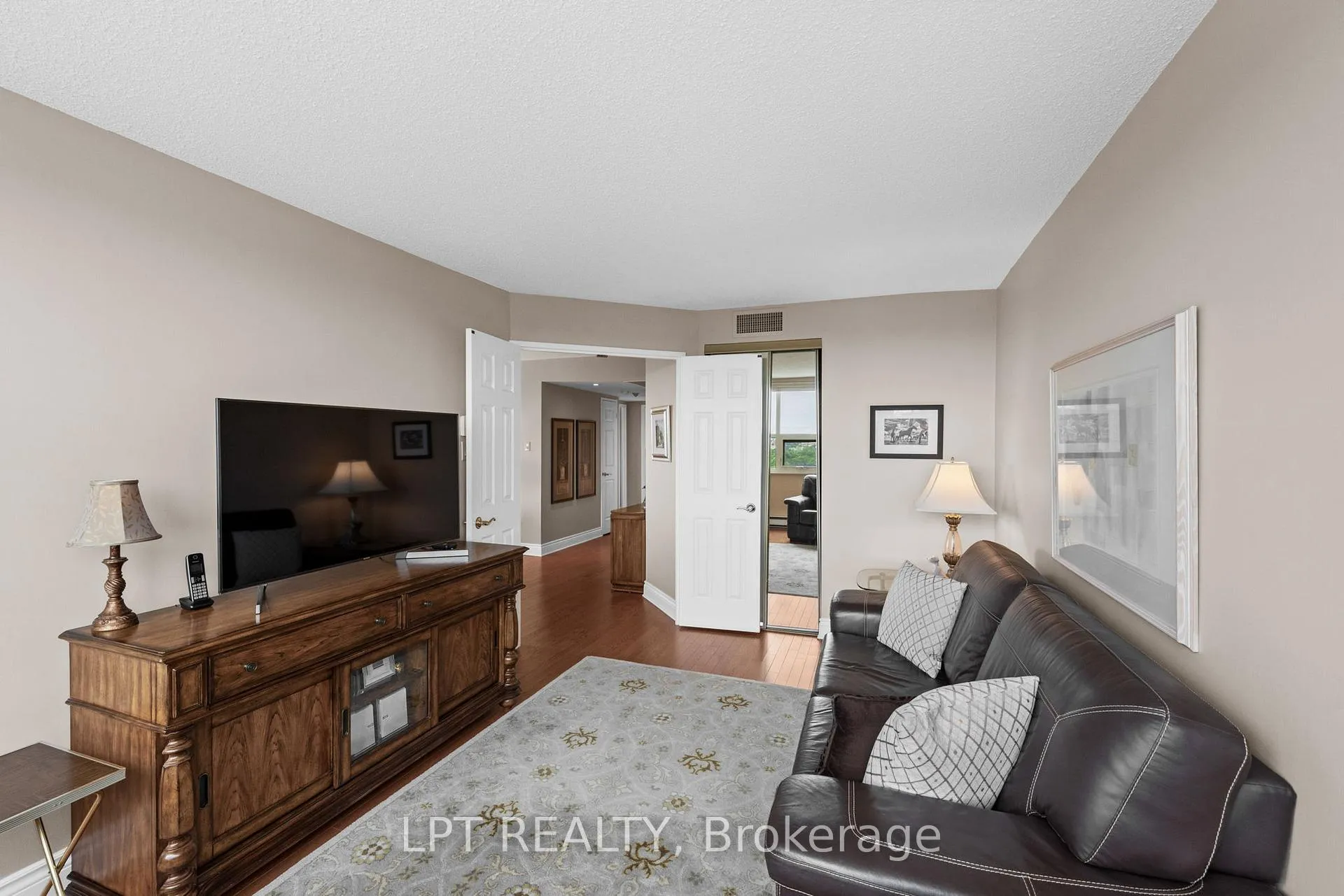 Photo 20 of Unit 1505, 1510 Riverside Drive, Ottawa, Riverview Park — HOMEH