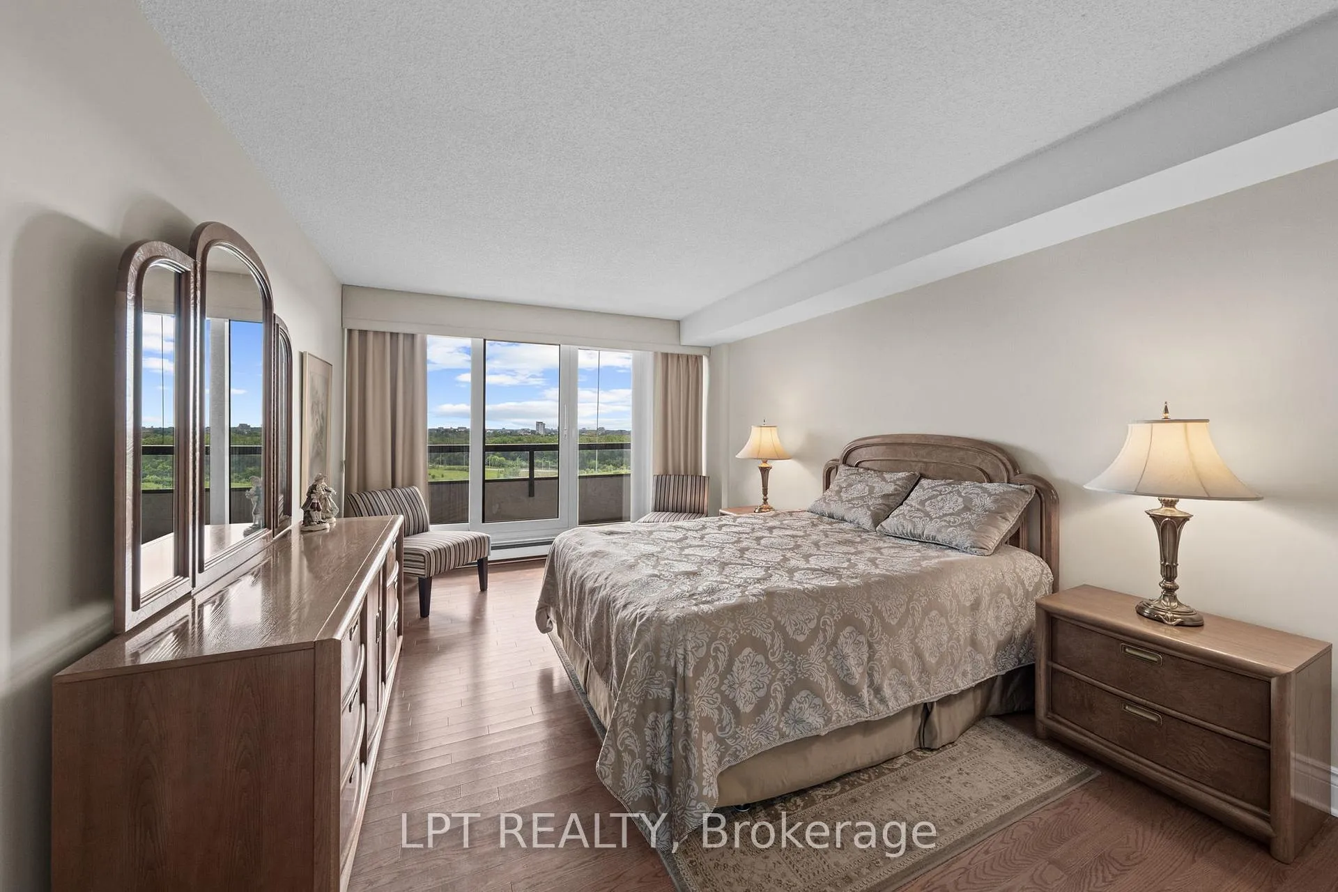 Photo 23 of Unit 1505, 1510 Riverside Drive, Ottawa, Riverview Park — HOMEH