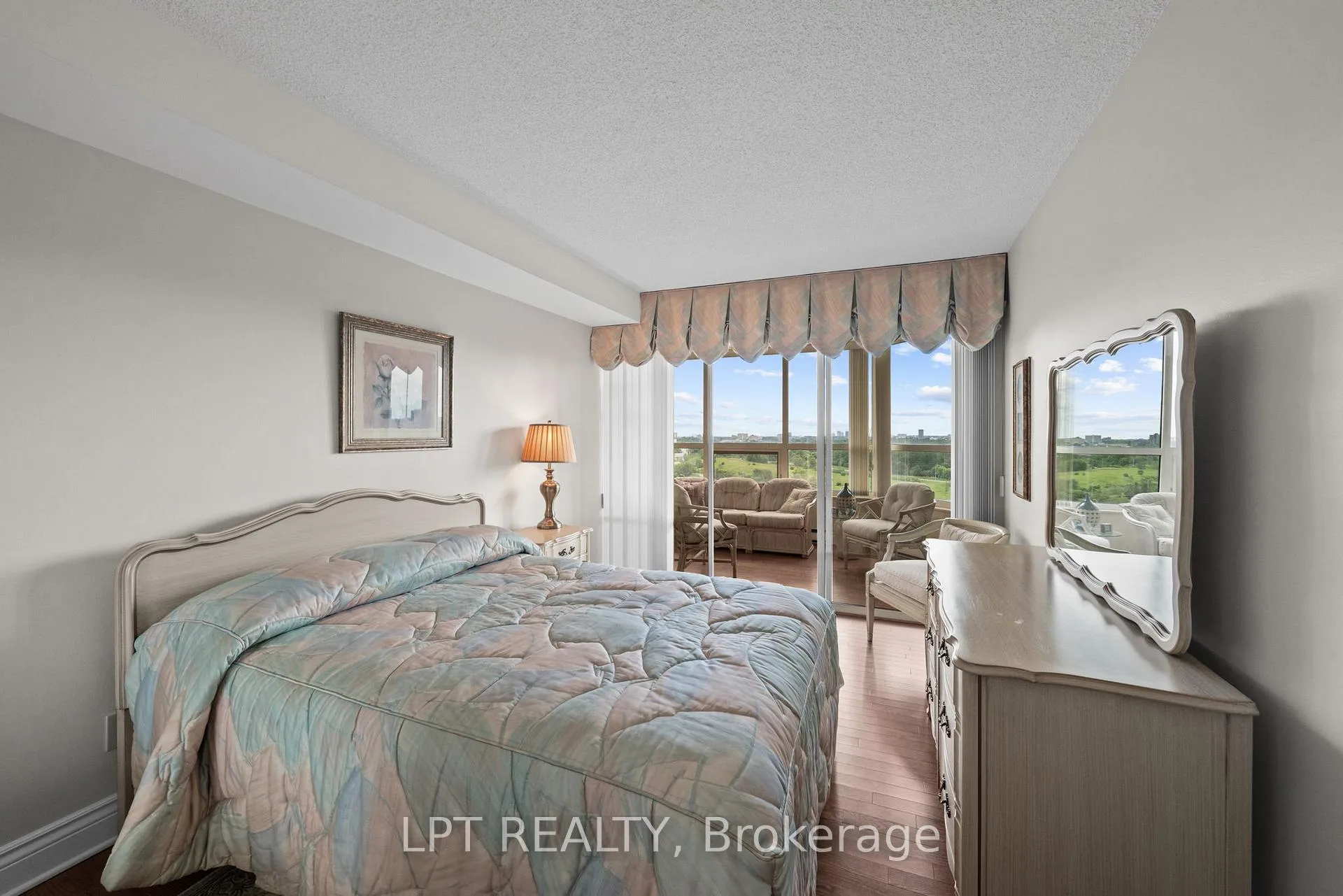 Photo 27 of Unit 1505, 1510 Riverside Drive, Ottawa, Riverview Park — HOMEH