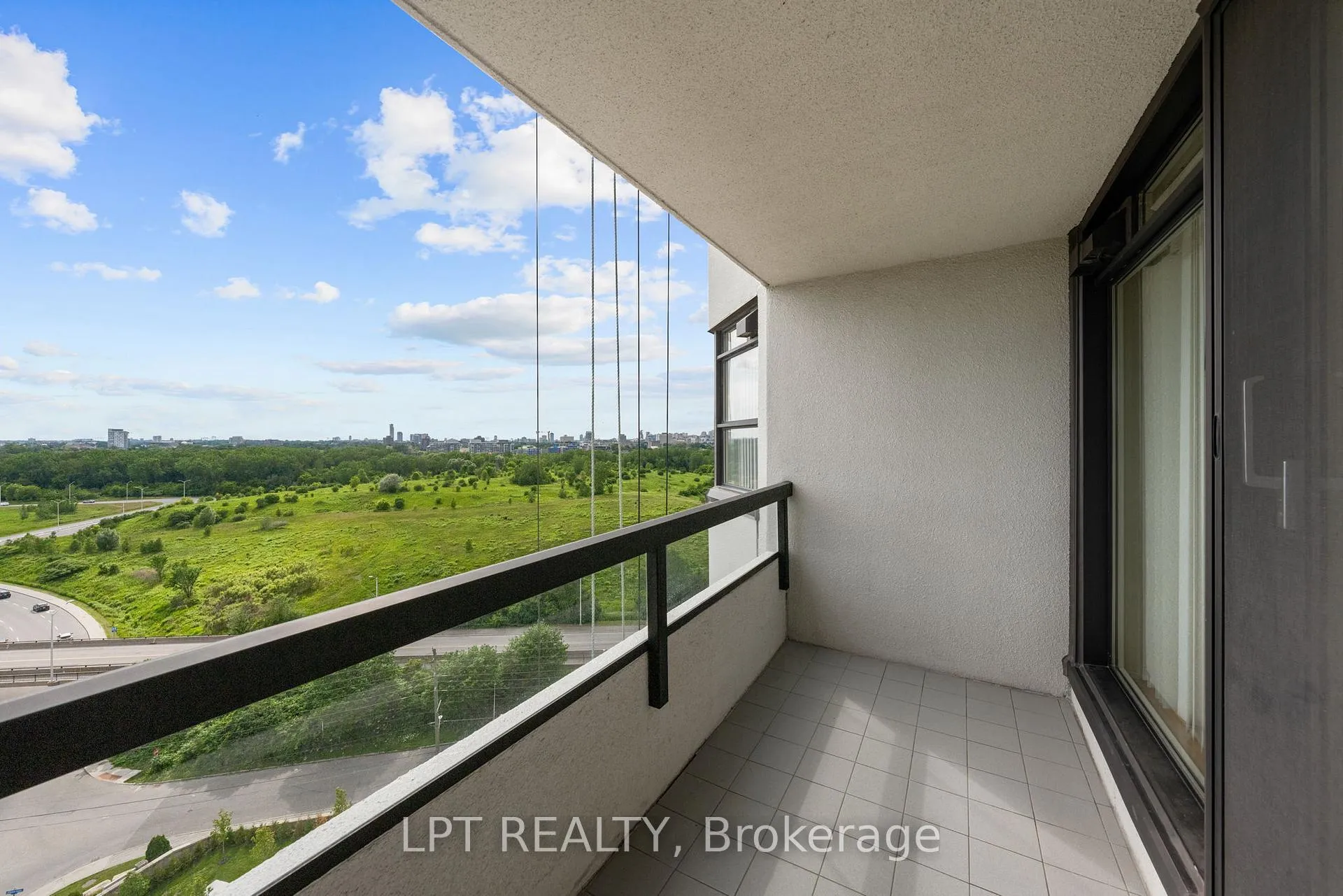 Photo 32 of Unit 1505, 1510 Riverside Drive, Ottawa, Riverview Park — HOMEH