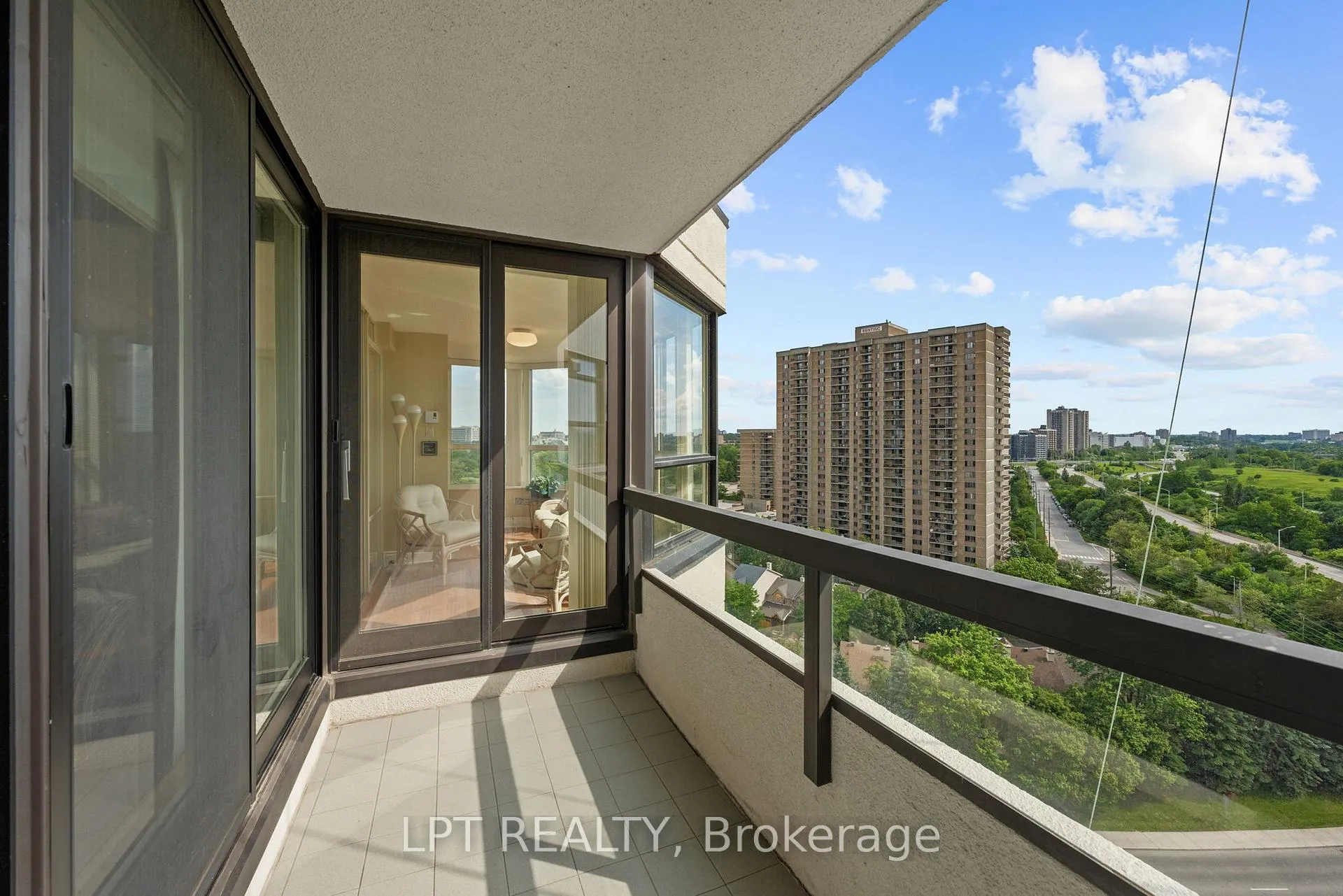Photo 33 of Unit 1505, 1510 Riverside Drive, Ottawa, Riverview Park — HOMEH