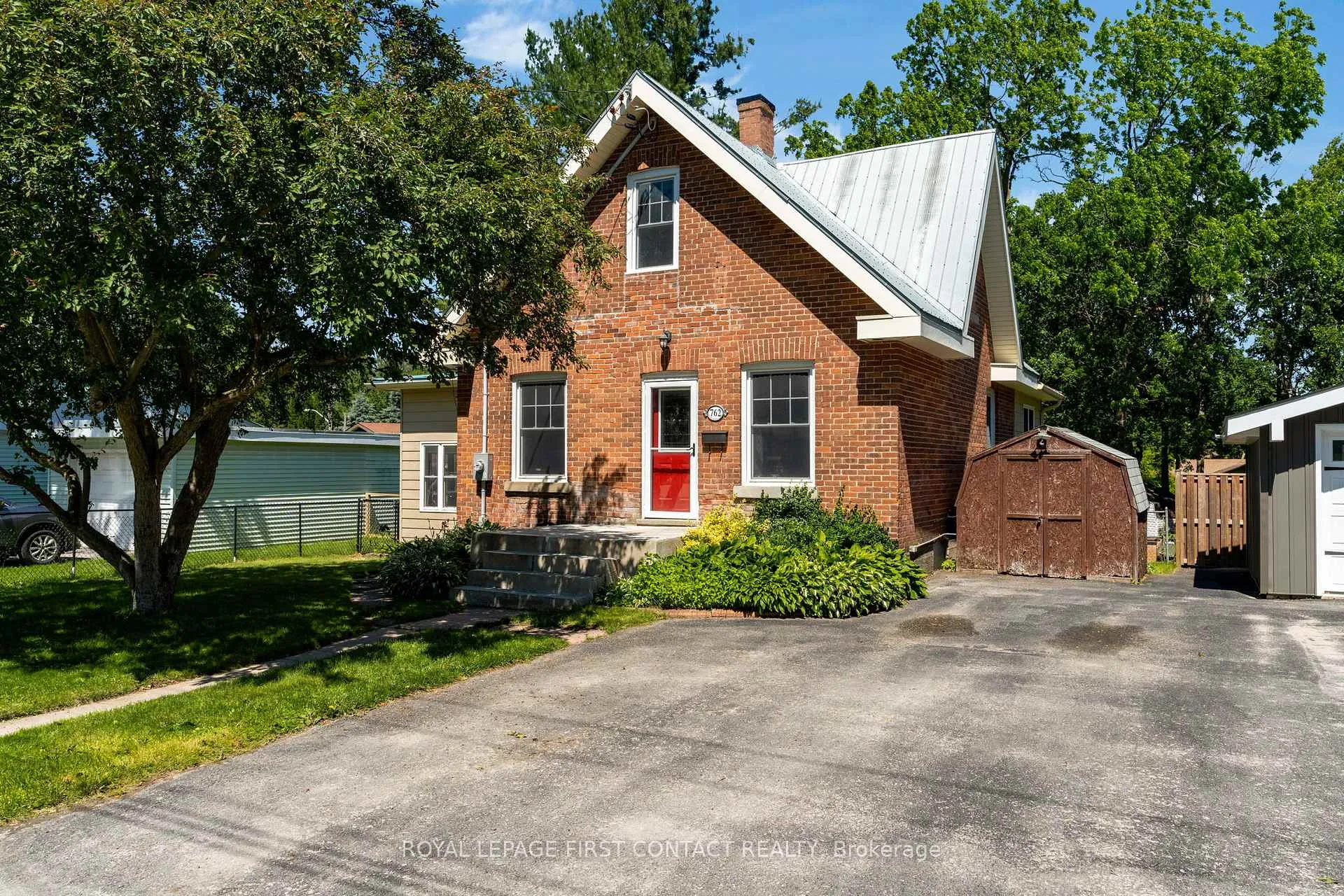 Photo 1 of 762 Dominion Avenue, Midland — HOMEH