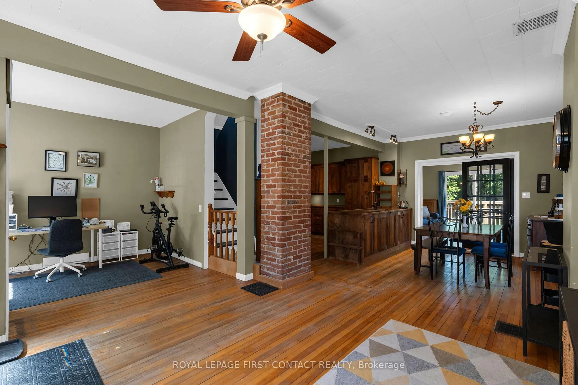 Photo 3 of 762 Dominion Avenue, Midland — HOMEH