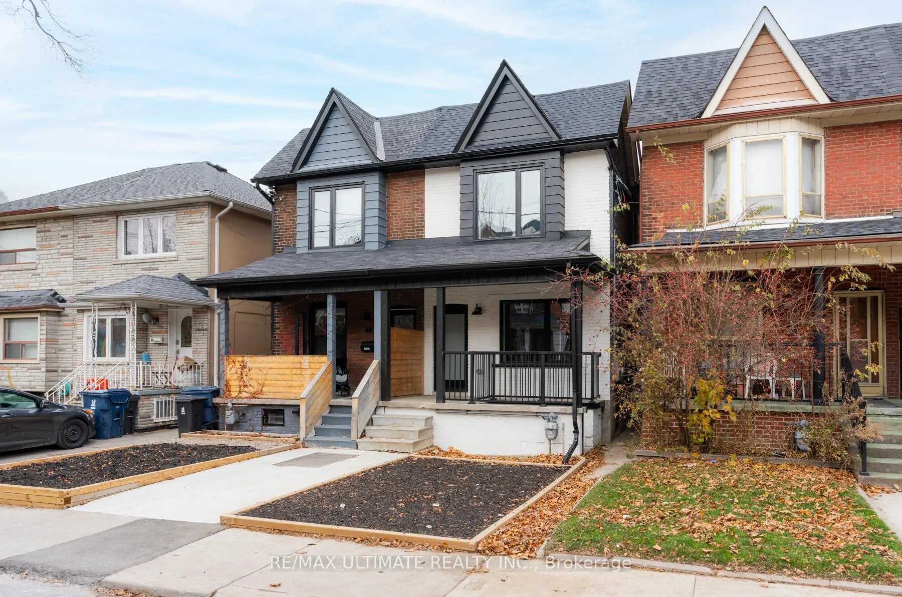Photo 3 of Unit Lower, 46 Rutland Street, Toronto, Weston-Pellam Park — HOMEH