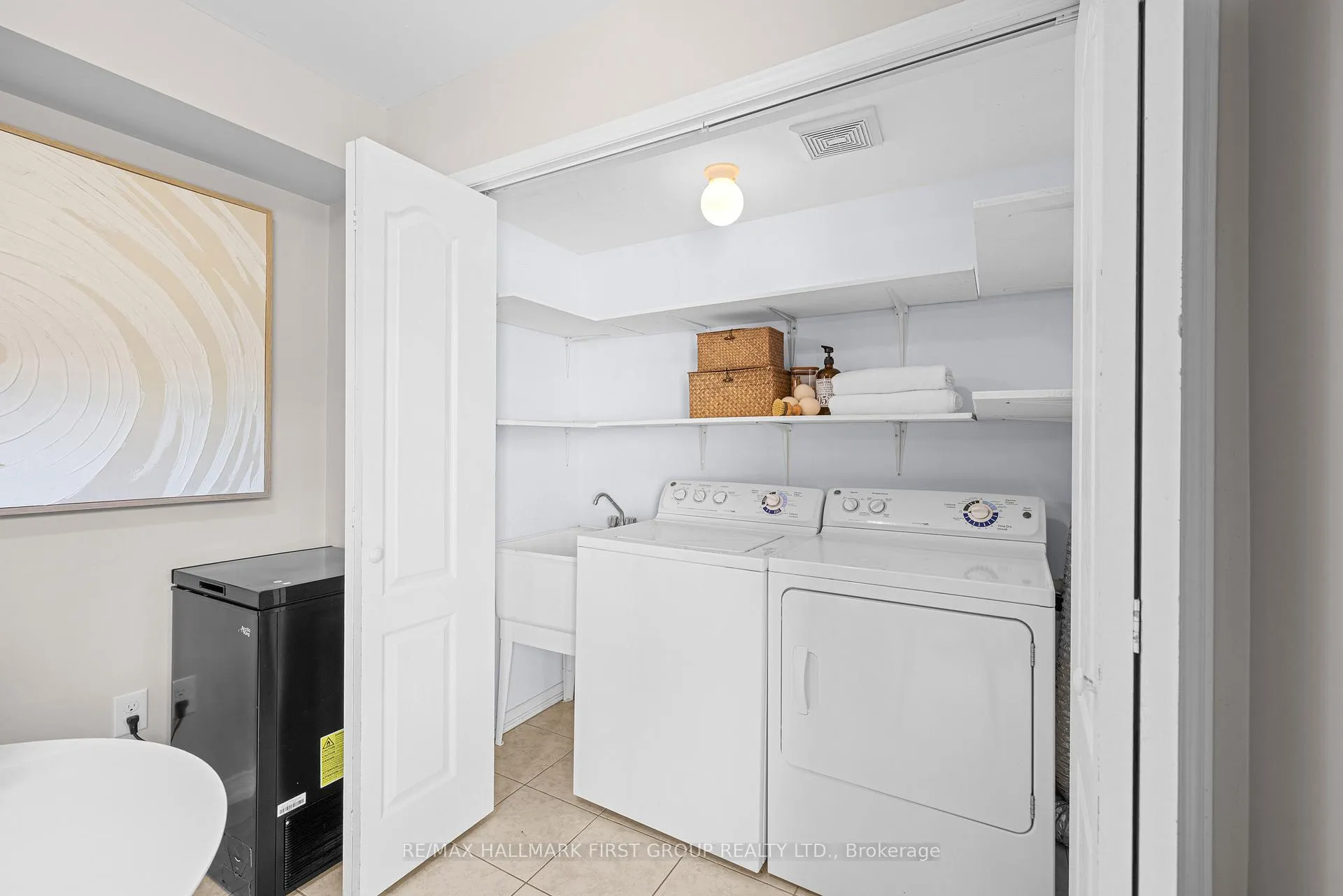 Photo 18 of 17 Edison Way, Whitby, Taunton North — HOMEH