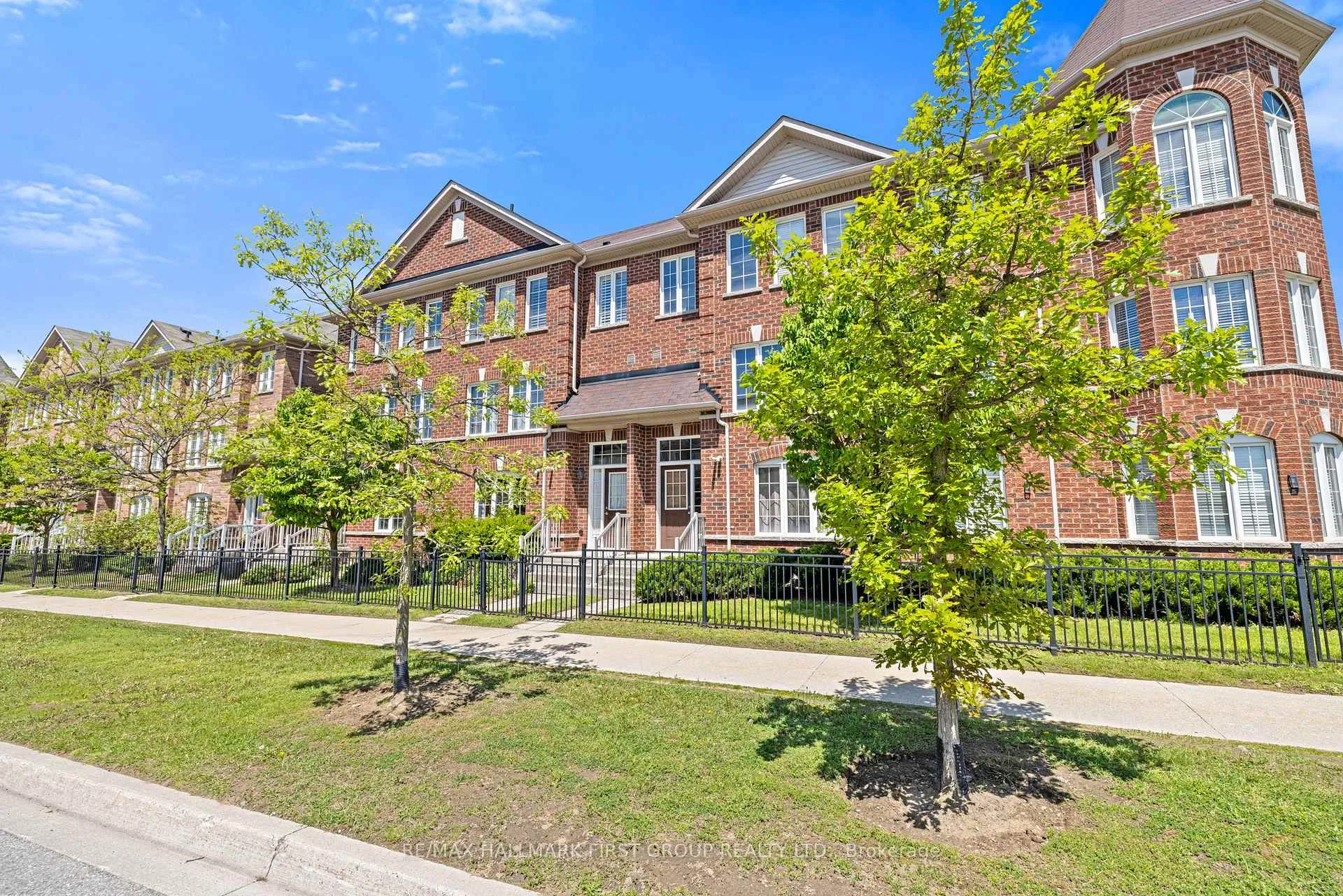 Photo 37 of 17 Edison Way, Whitby, Taunton North — HOMEH