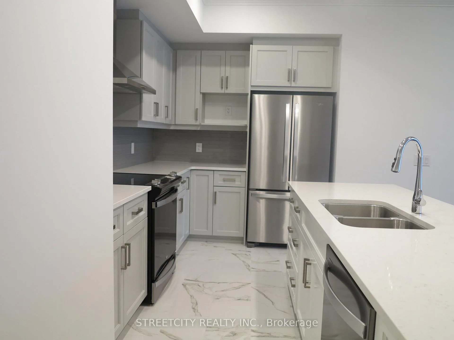 Photo 6 of Unit 111, 480 Callaway Road, London, North R — HOMEH