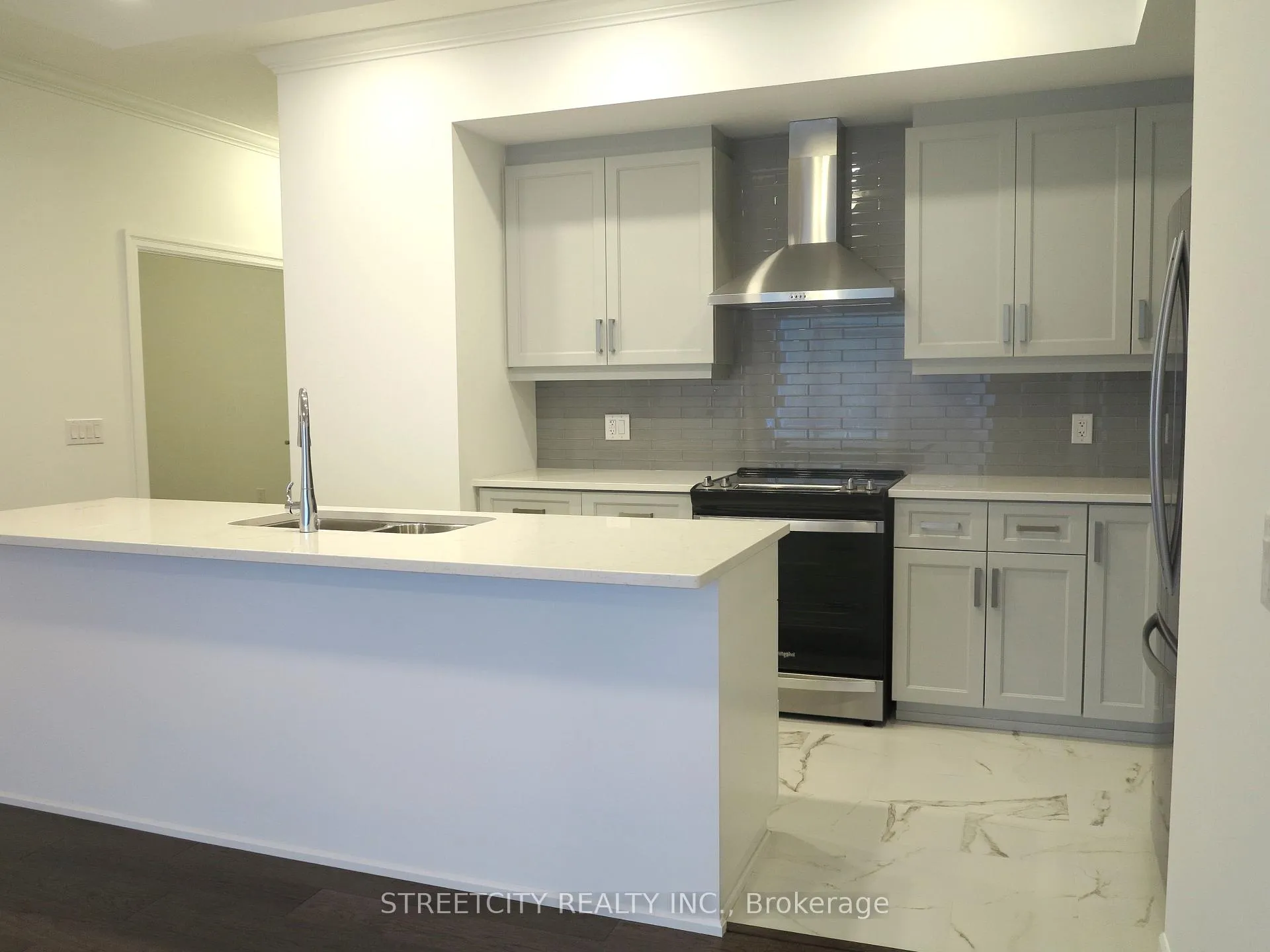 Photo 9 of Unit 111, 480 Callaway Road, London, North R — HOMEH